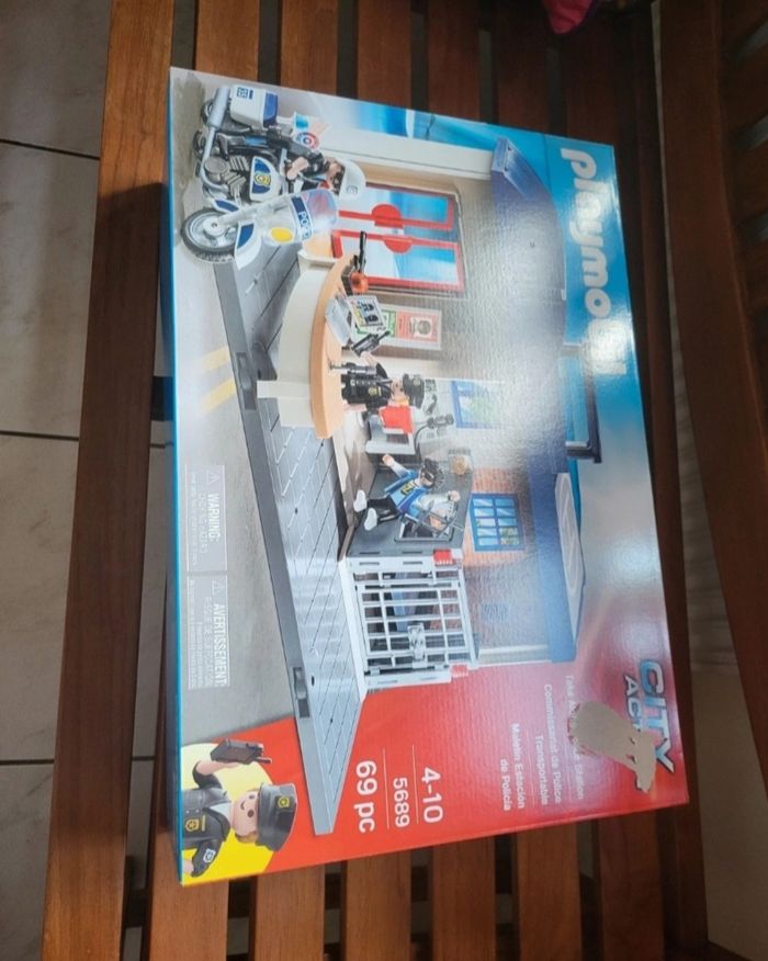 Playmobil city action une petite entreprise police comme maison - photo numéro 3