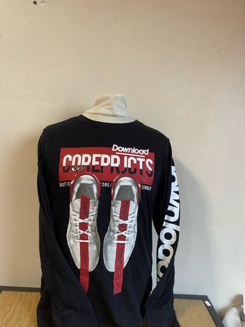 T shirt ML garçon taille 134/140