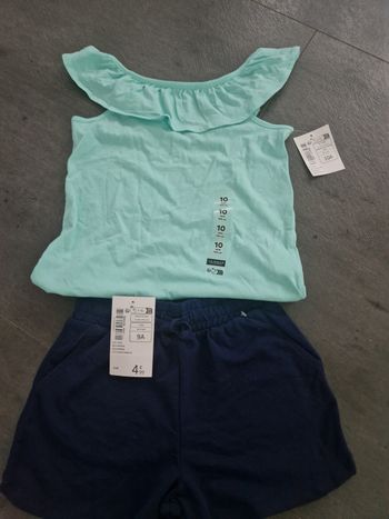 Short + tee shirt