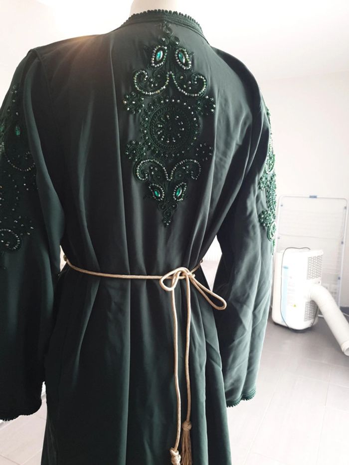 Caftan vert emeraude avec ceinture - photo numéro 5