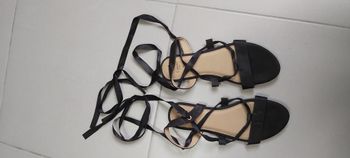 Sandale avec laçage 40