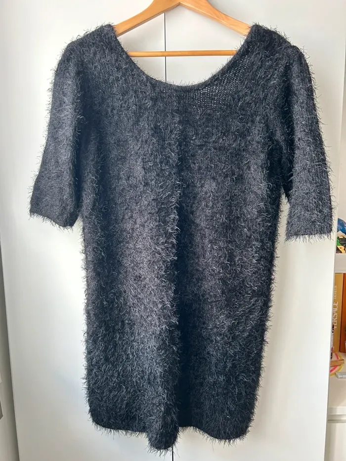 Pull noir