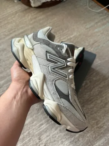 New Balance 9060 Rain Cloud Grey