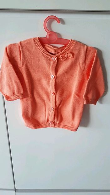 Gilet fille Kiabi 1 mois