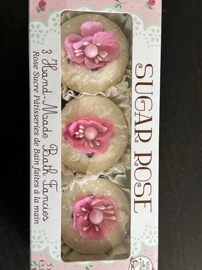 Coffret pour le bain en forme de roses - photo numéro 6