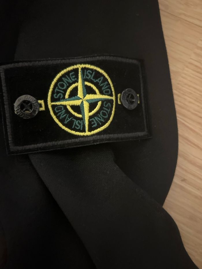Pull stone island - photo numéro 2