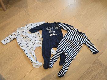 Lot 3 Pyjamas