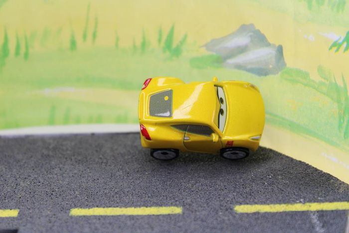 Disney pixar car min racer Cruz Ramirez - photo numéro 9