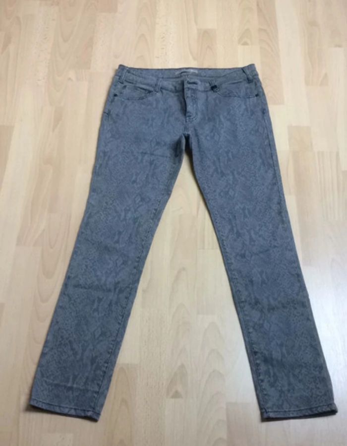 Pantalon droit avec motifs 42