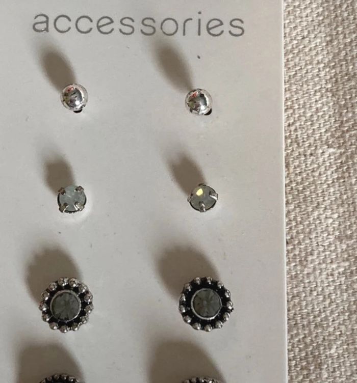 5 paires de boucles d’oreille fantaisie neuves - photo numéro 3
