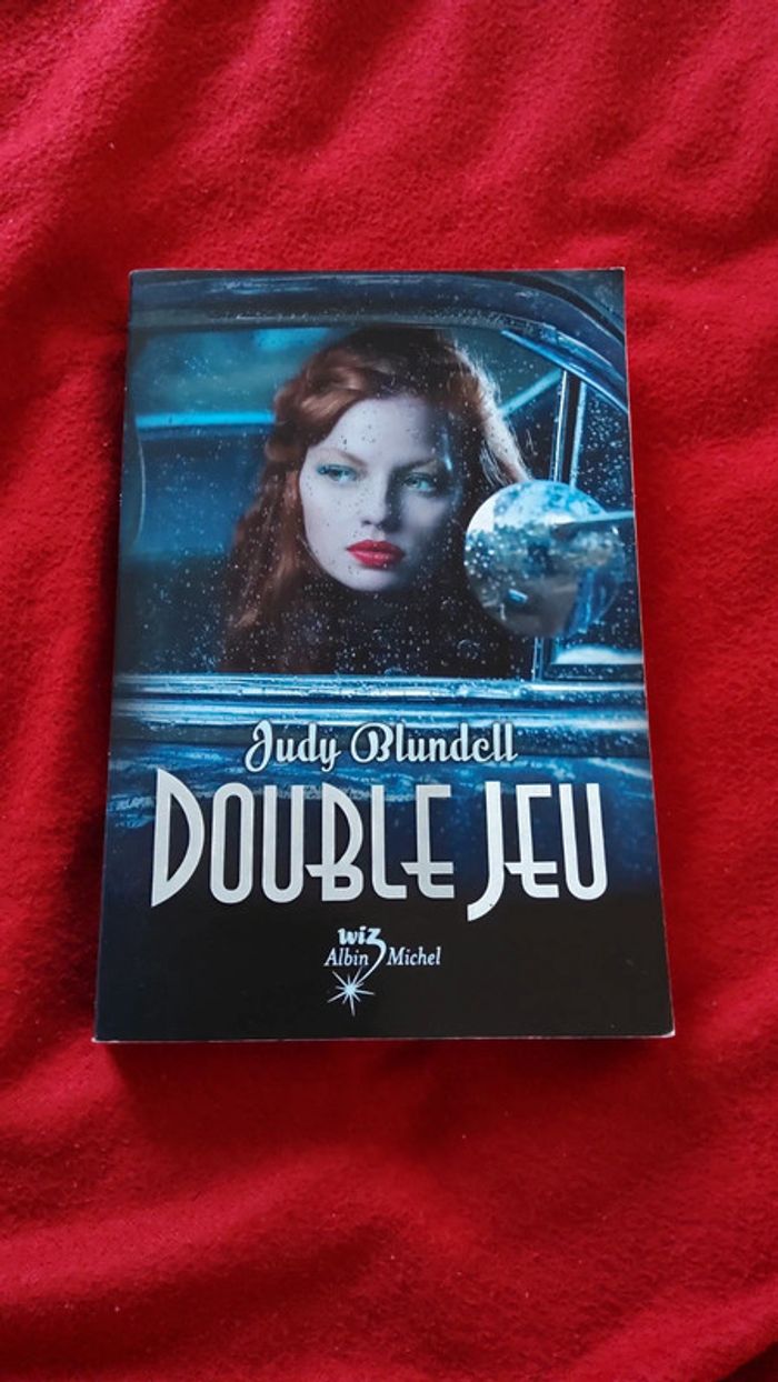 Double jeu - photo numéro 3