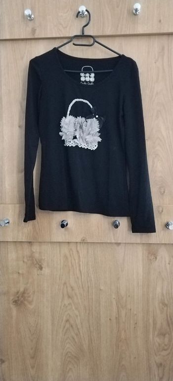 T-shirt noir panier de fleurs Cache Cache