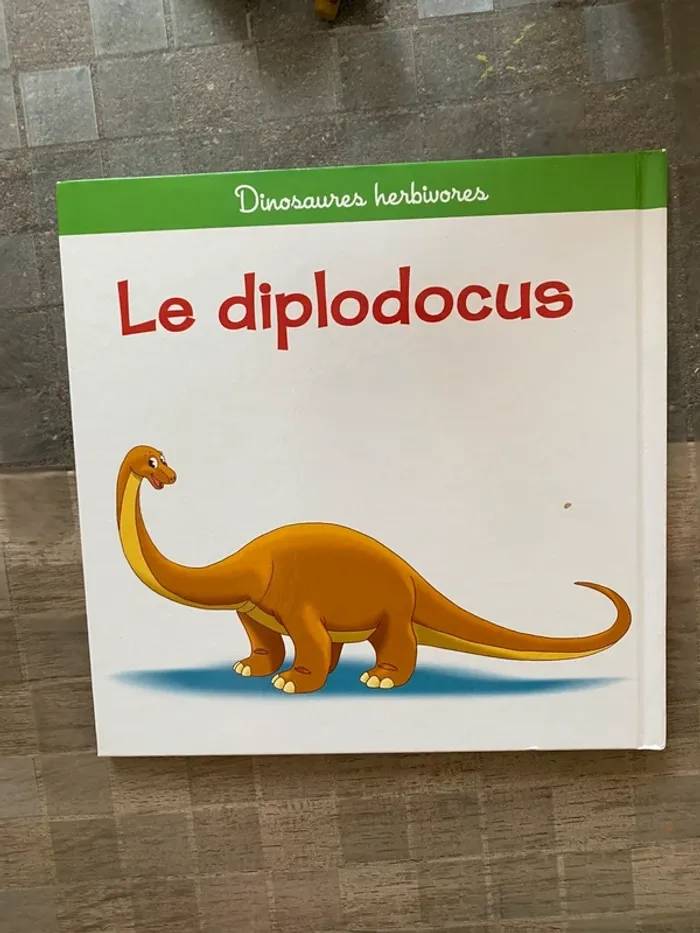 Livre le diplodocus et 2 figurines altaya le monde des dinosaures - photo numéro 3