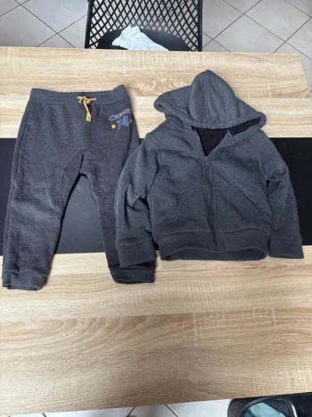 Jogging et veste polaire 3 ans
