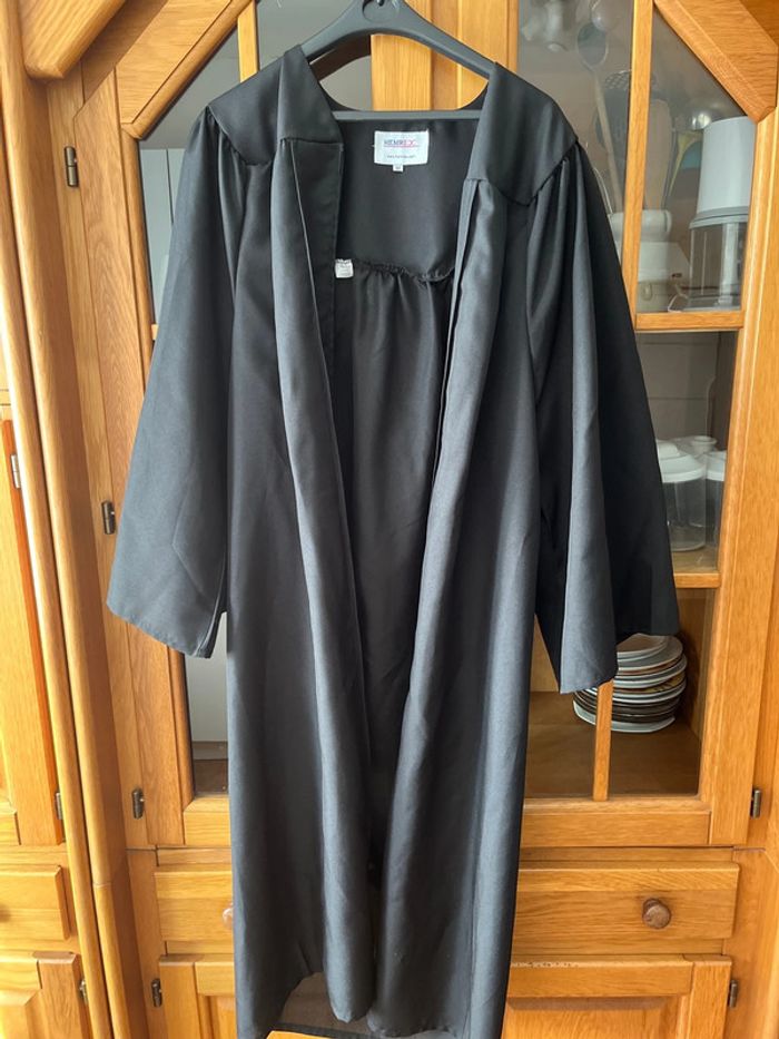 LotTenues cérémonie diplôme