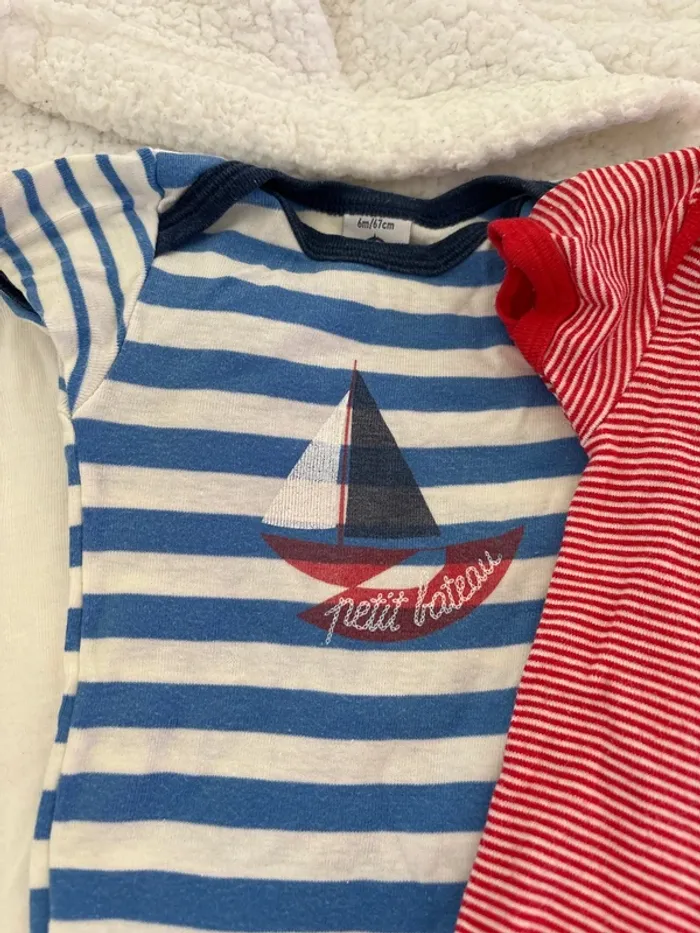 Lot de 3 bodys petit bateau en 6 mois - photo numéro 3