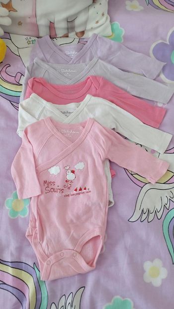 Lot de Bodies filles 1mois 