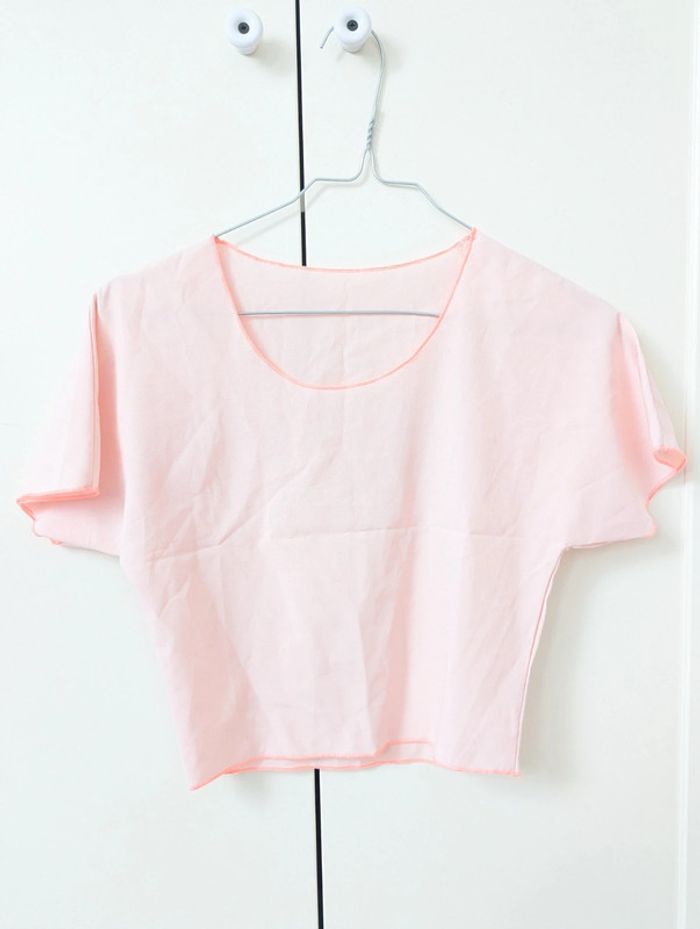 Top court rose manches courtes, neuf taille M 38 - photo numéro 2