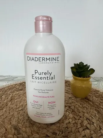 Diadermine lait micellaire 400mL; à utiliser 12 mois après ouverture, bouchon cassé