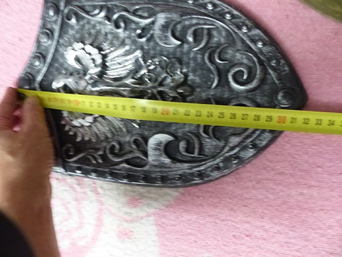 Lot 2 boucliers 1 épée 1 hache - photo numéro 7