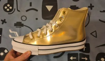 Converse dorées