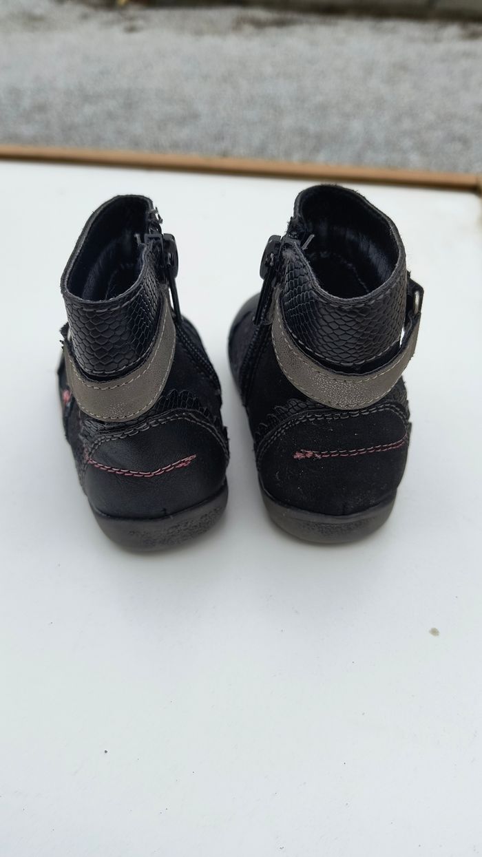 Bottines noires premiers pas taille 18 - photo numéro 2