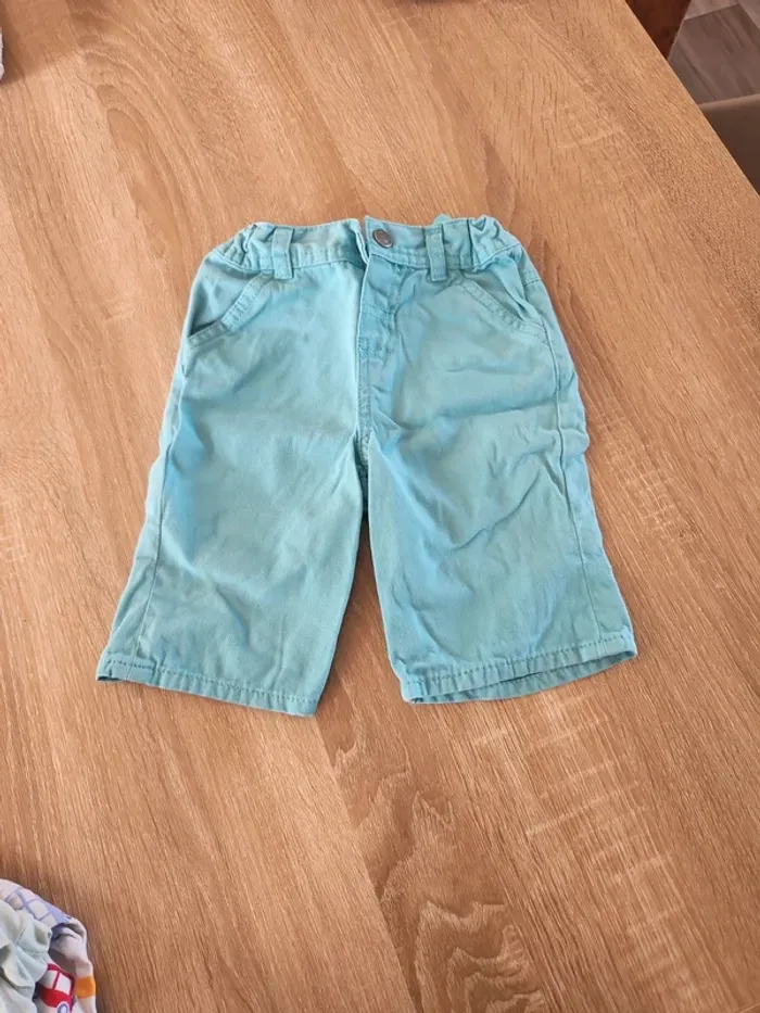 Short 23 mois