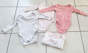 Lot de 4 bodys 6mois