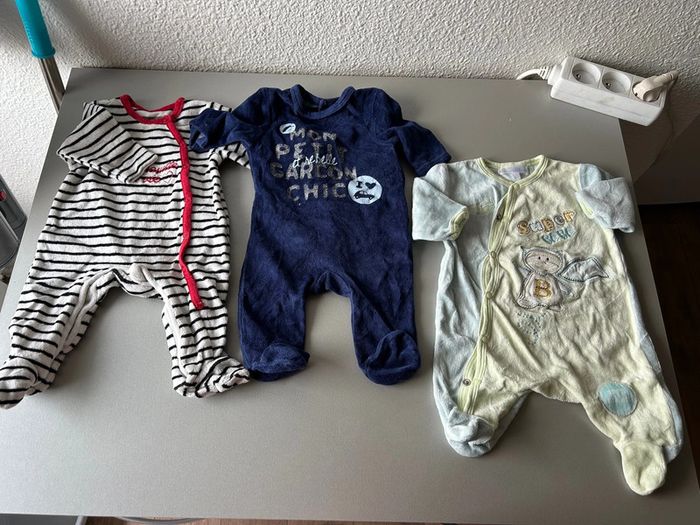 Lot pyjamas - photo numéro 2