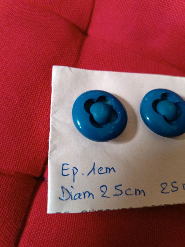 Lot 4 boutons bleus - photo numéro 3