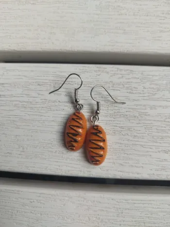 Boucle d'oreille petit pain