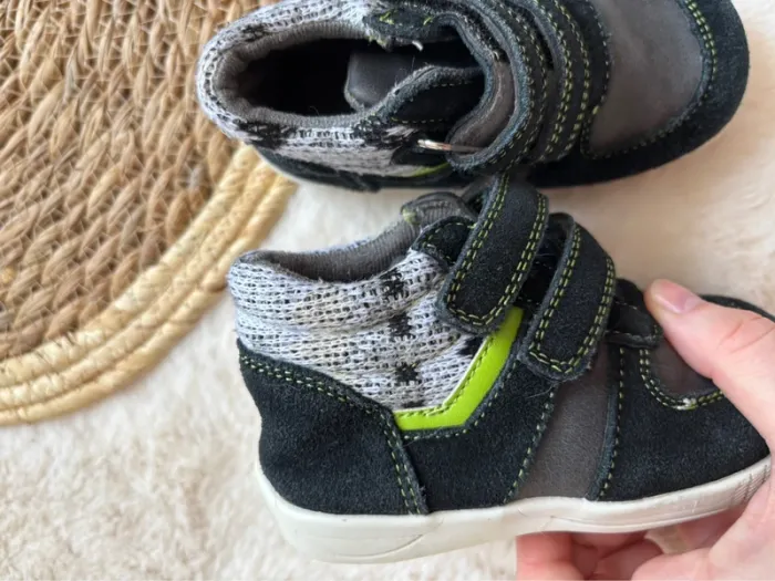 Basket pointure 22 - photo numéro 4