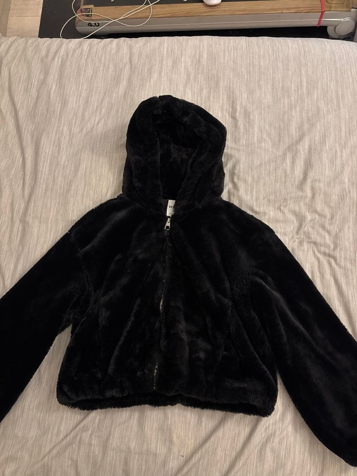 Veste fausse fourrure noir capuche hiver - photo numéro 2