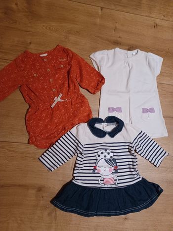 Lot 2 robes et combi 9 mois