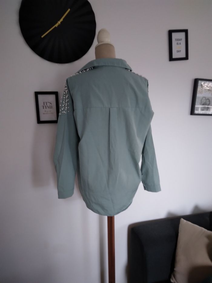 Chemise vert d'eau avec perles - photo numéro 9