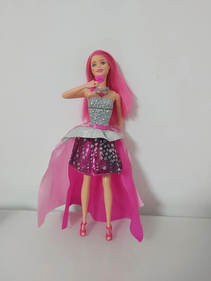 Poupée Barbie musicale - photo numéro 2