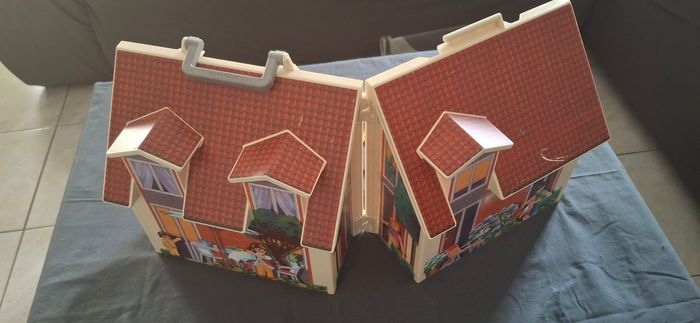 🏠 Maison Playmobil Portative + Mobilier + 3 Personnages + Nombreux Accessoires - photo numéro 5
