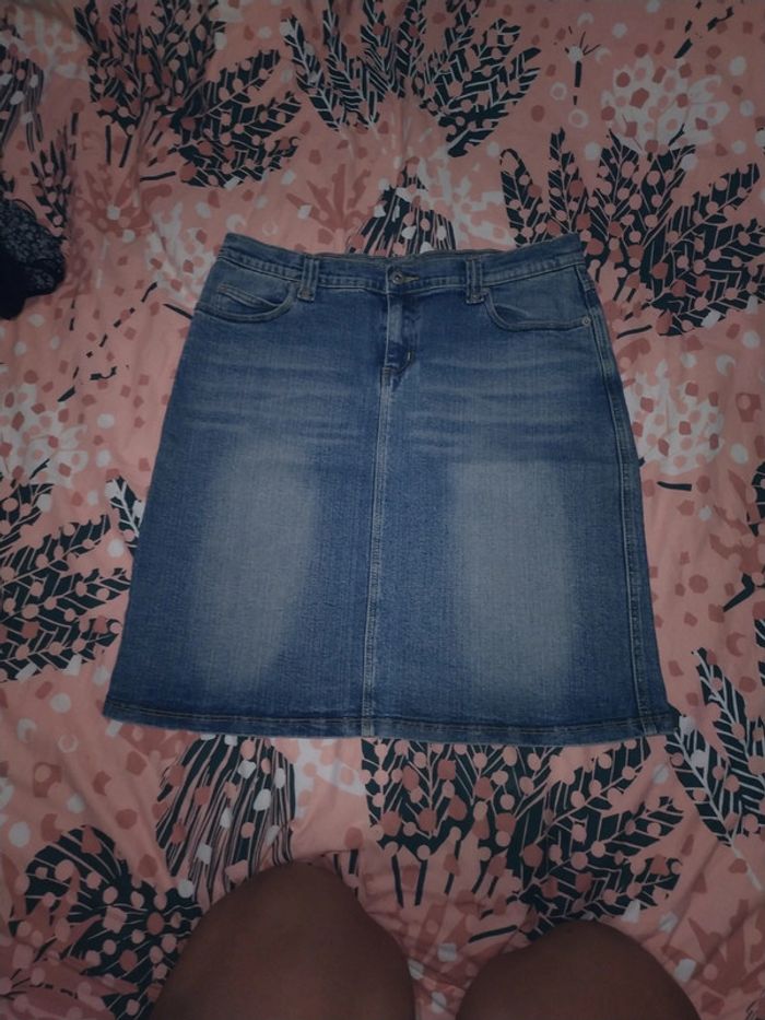 Jupe en jean taille 12 - photo numéro 2