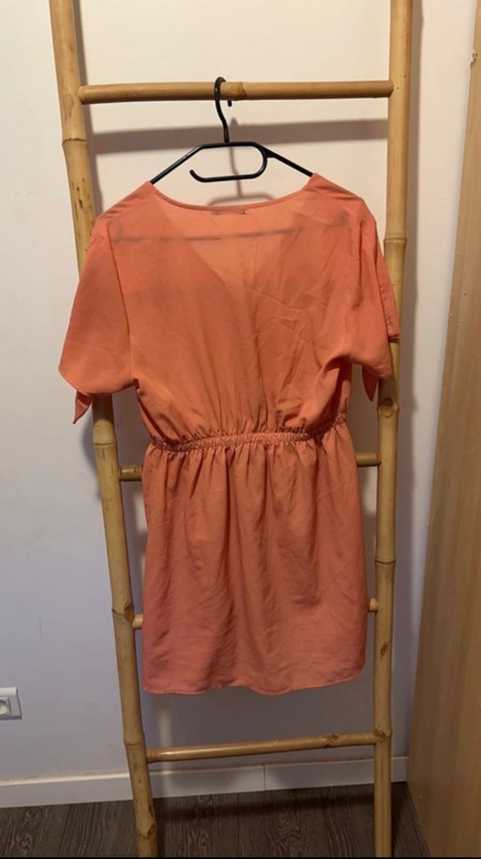 Robe à boutons corail - photo numéro 2