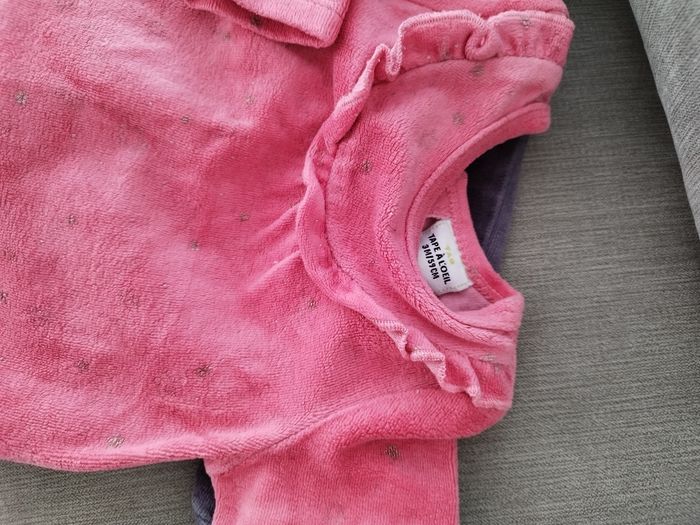 2 pyjamas grenouillères velours fille 3 mois - photo numéro 3