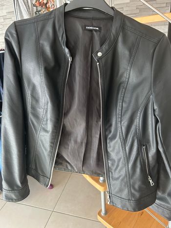 Veste noir en similicuir