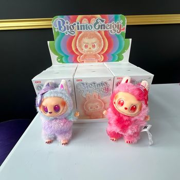 Lot de 2 labubu energy monster v3 neuf
