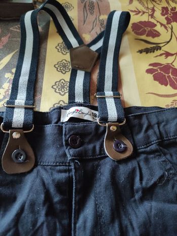 Pantalon avec bretelle 18 mois