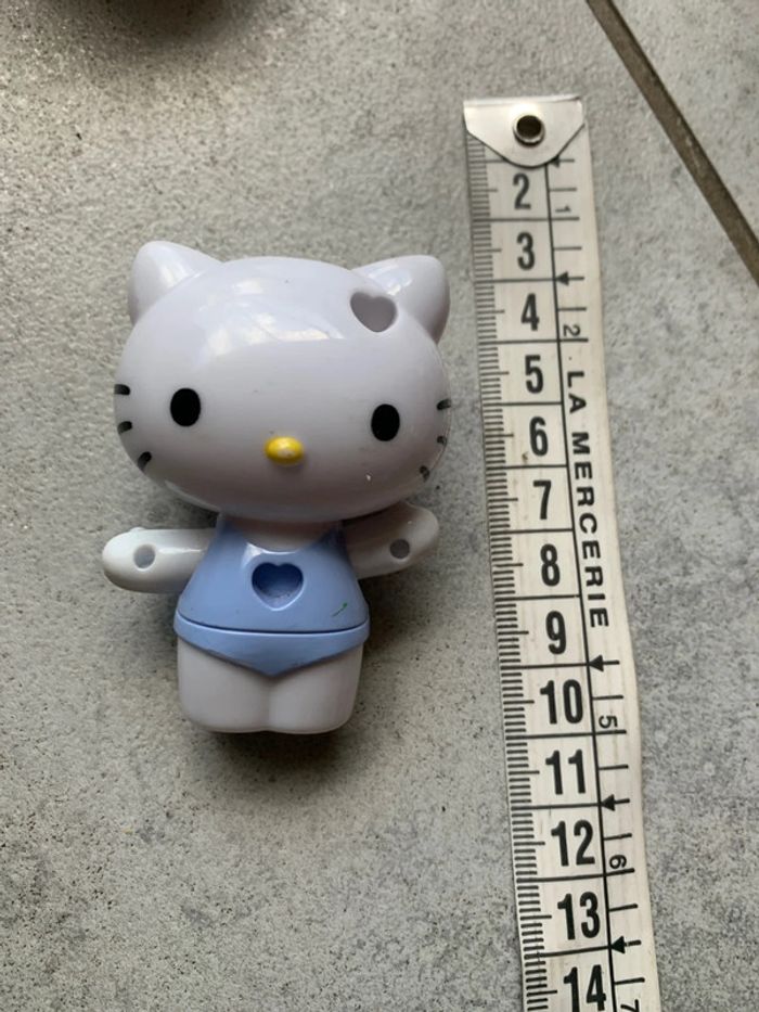 Figurine sanrio hello kitty cœur