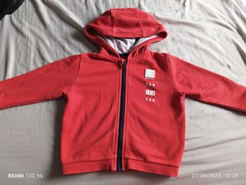 Gilet zippé IKKS taille 18 mois
