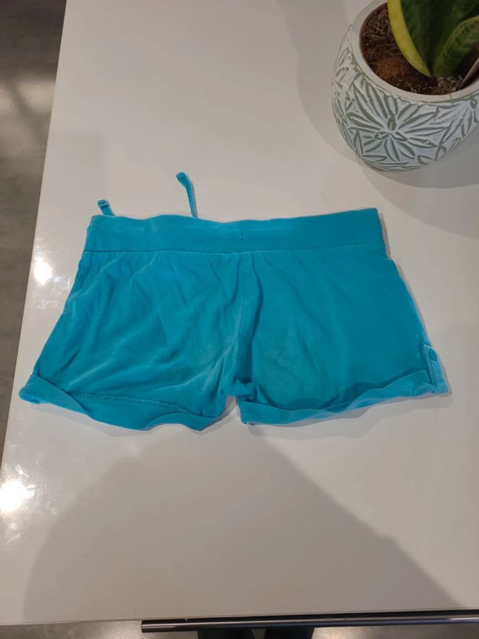 Short léger, taille 8 ans - photo numéro 2