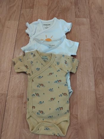 Lot bodies manches courtes mixte 1mois