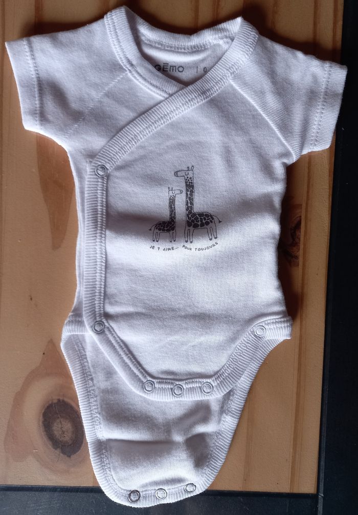 Body manche courte bébé