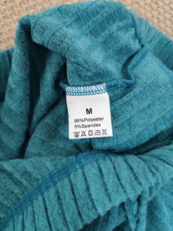 Ensemble 2 pièces décontracté , taille M , neuf - photo numéro 2