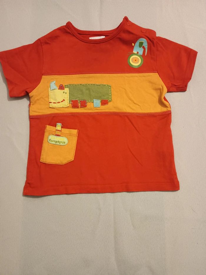 Tee shirt